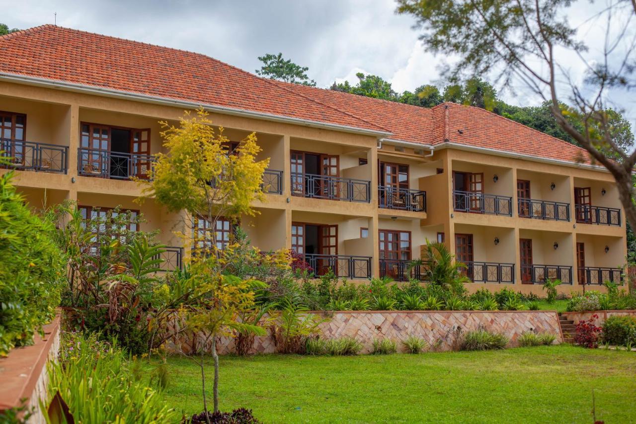 Brovad Sands Lodge Kalangala Exterior photo