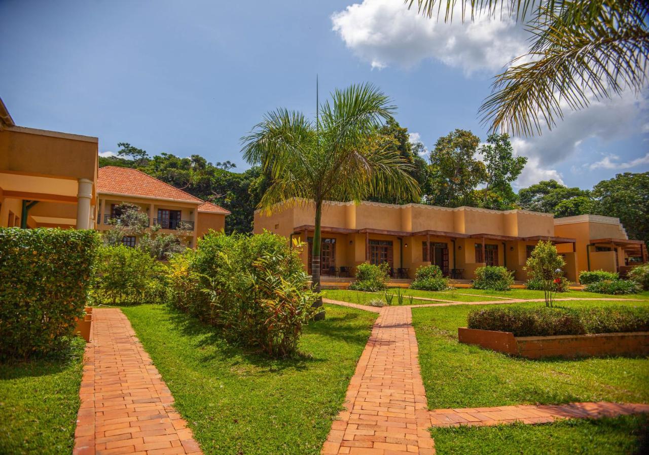 Brovad Sands Lodge Kalangala Exterior photo