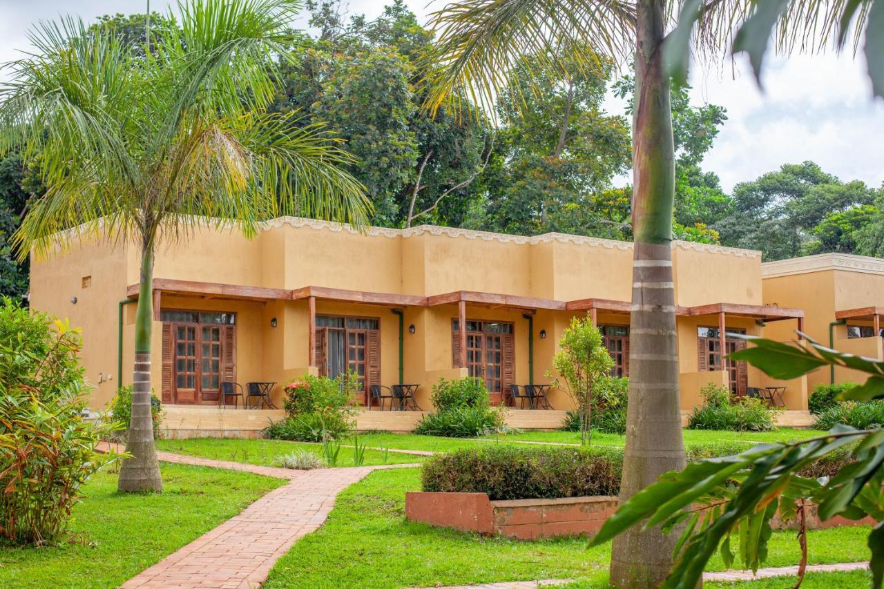 Brovad Sands Lodge Kalangala Exterior photo