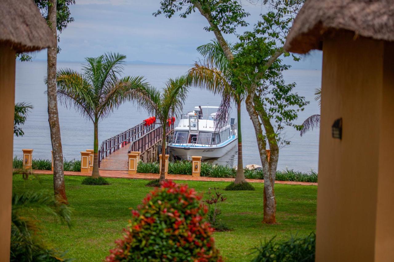 Brovad Sands Lodge Kalangala Exterior photo